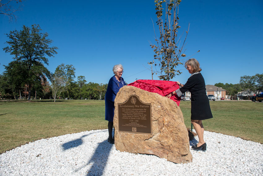 USM Tree Dedication